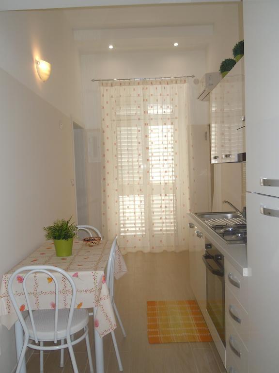 Welcome Holiday House Полиняно а Маре Екстериор снимка